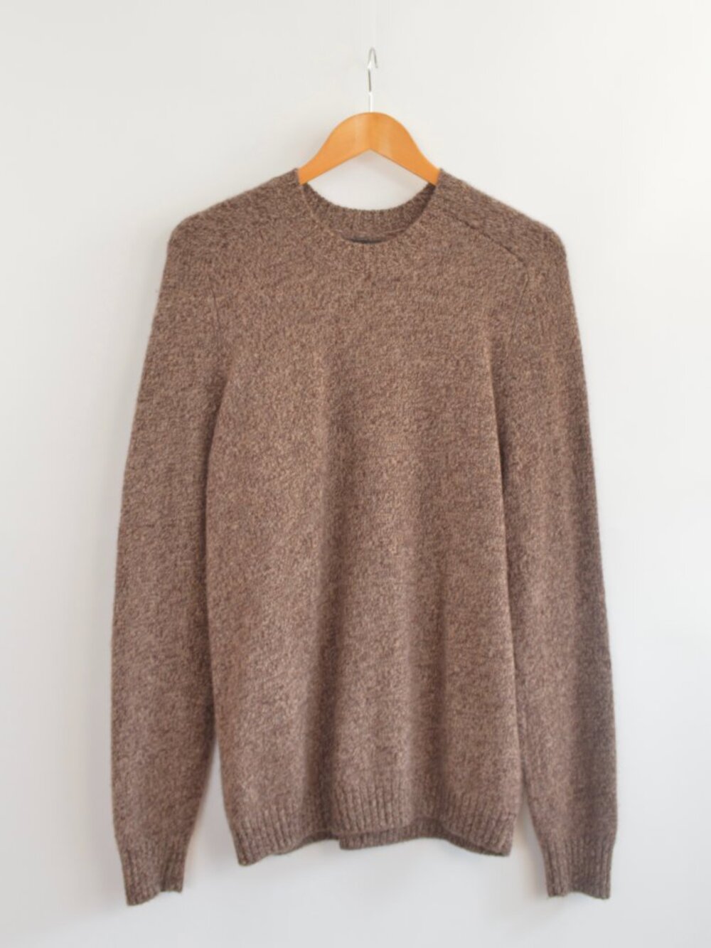 Naadam Heirloom Cashmere Marled Crewneck Sweater in brown multi  size large